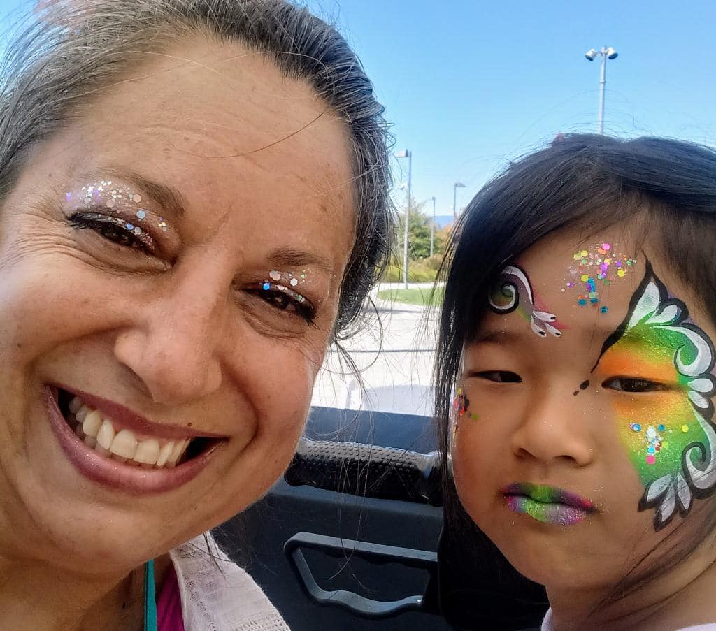 Face Painting and balloon twisting by Tasja, based in Oakland, Ca. 